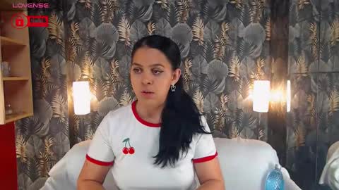 JessTheWicked online show from December 1, 5:59 pm