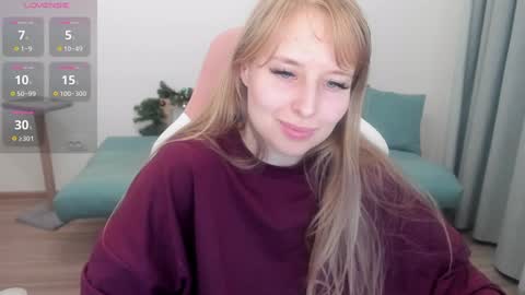 Snapshot of jessy_comely chatting on December 26, 8:42 pm Jessy online show from December 26, 8:42 pm