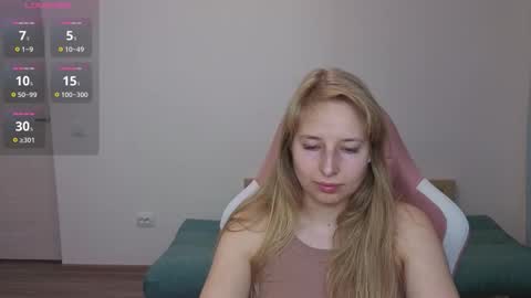 Snapshot of jessy_comely chatting on September 16, 12:18 pm Jessy online show from September 16, 12:18 pm