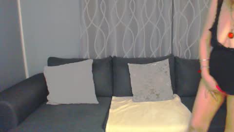 Snapshot of jessy_curt chatting on February 18, 3:10 pm jessy curt online show from February 18, 3:10 pm