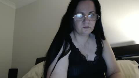 Snapshot of jessyqueen55 chatting on October 24, 10:49 am OnlyJessy online show from October 24, 10:49 am