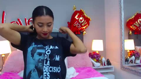 Snapshot of jessyzoe chatting on February 15, 11:39 am Jessy online show from February 15, 11:39 am
