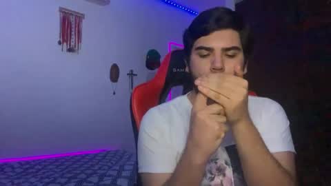 HotBoy online show from January 14, 8:52 am