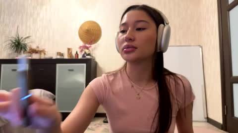 Lynn online show from October 29, 9:33 am