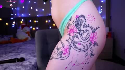 Daryl online show from December 13, 7:53 pm