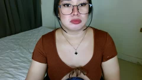 Snapshot of jewel_28 chatting on December 24, 11:22 pm Jewel online show from December 24, 11:22 pm