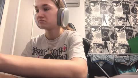 jewelldurham online show from November 29, 1:19 pm