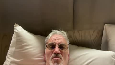 jewlronny online show from November 6, 3:04 pm