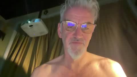 Snapshot of jewlronny chatting on December 16, 9:52 pm jewlronny online show from December 16, 9:52 pm