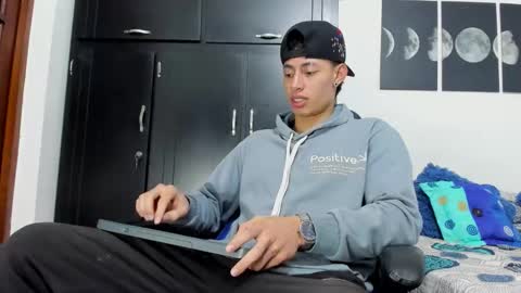 Snapshot of jey_cox23 chatting on September 13, 11:01 am jey cox online show from September 13, 11:01 am
