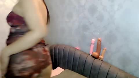 Olivia Lily Johnson online show from October 9, 3:06 pm