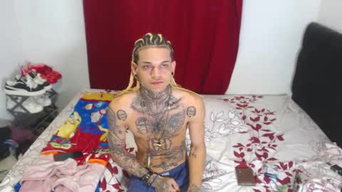 Snapshot of jeykob_23 chatting on February 5, 9:25 am JEYKOB online show from February 5, 9:25 am
