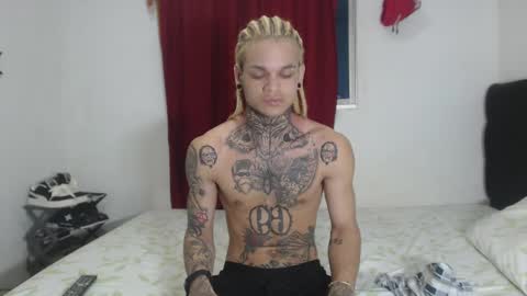 Snapshot of jeykob_23 chatting on January 1, 12:32 am JEYKOB online show from January 1, 12:32 am