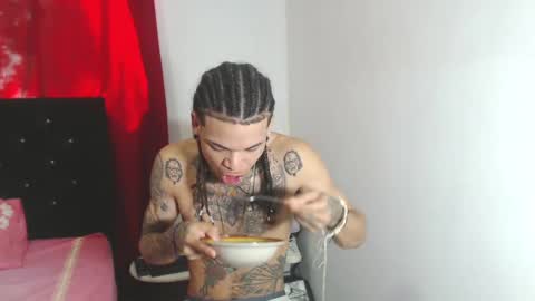 Snapshot of jeykob_23 chatting on March 6, 7:43 pm JEYKOB online show from March 6, 7:43 pm