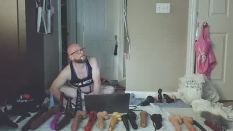 Snapshot of jghosty69 chatting on January 7, 6:45 pm Nasty Cumslut online show from January 7, 6:45 pm