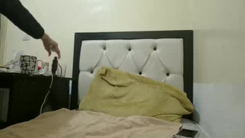 HotArabGuy24 online show from March 2, 1:43 am