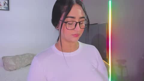 jhackelin  My independent account online show from October 11, 4:17 am