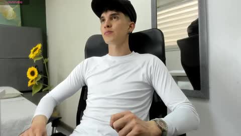 Jheampiero online show from April 13, 9:30 pm