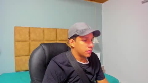 Snapshot of jheidertwink chatting on September 14, 12:50 pm Jheider R. online show from September 14, 12:50 pm
