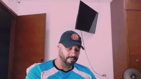 En moreno online show from January 18, 7:28 am