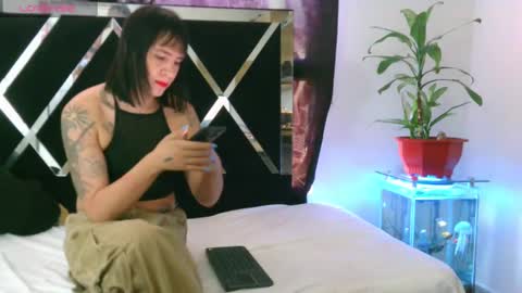 Snapshot of jhoana_aston chatting on January 23, 8:24 pm jhoana aston - daniel online show from January 23, 8:24 pm