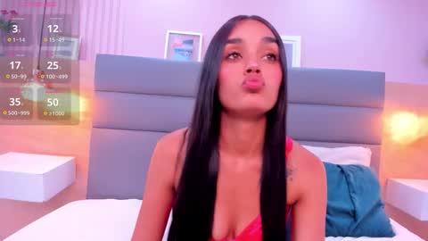 Jhoana  online show from October 9, 8:47 pm