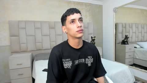 jhoanleandro online show from September 28, 8:51 pm