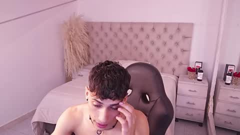 jhoanleandro online show from April 3, 5:25 am