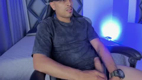 Jhon  online show from July 3, 2:55 pm