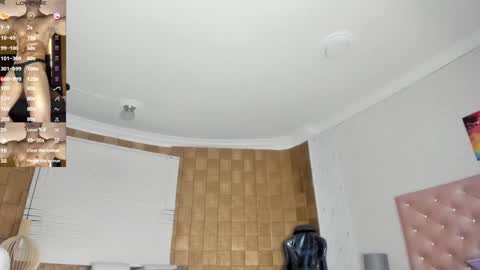 jhonaldsw online show from March 7, 1:07 pm