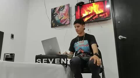 jhon online show from March 1, 3:05 pm