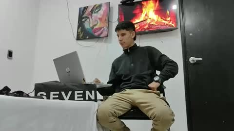 jhon online show from February 24, 3:09 pm