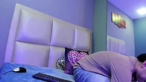 Jhonny online show from October 29, 1:57 pm