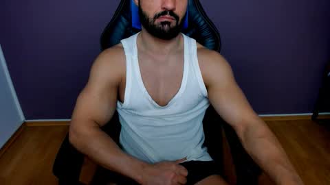 Snapshot of jhonnyboy007 chatting on December 6, 5:36 am Black Diamond online show from December 6, 5:36 am
