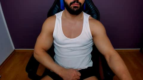 Snapshot of jhonnyboy007 chatting on January 4, 6:52 am Black Diamond online show from January 4, 6:52 am