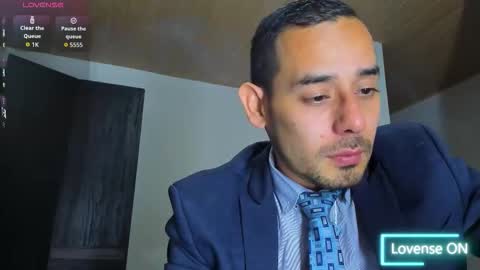 Jhony Alzate online show from October 31, 3:51 am