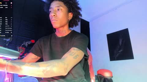 jhonymiller online show from October 12, 8:32 pm