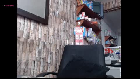 jhosuamoore2 online show from May 25, 11:49 am