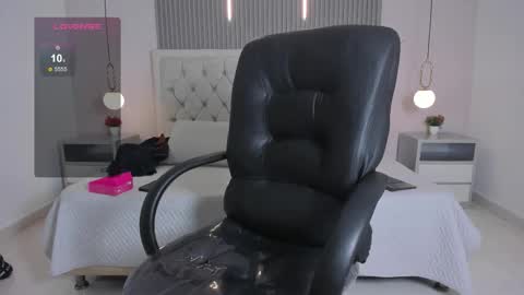 jhoumod_21 online show from December 19, 3:24 am