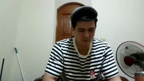 jhwozy online show from October 26, 1:23 pm