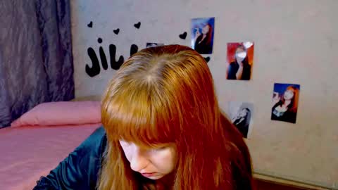 Snapshot of jillstevens chatting on February 27, 6:02 am jillstevens online show from February 27, 6:02 am