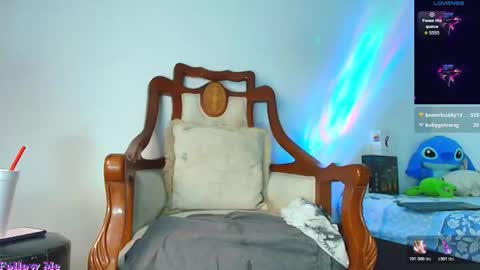 Jimm  Independent Model  online show from December 15, 2:40 am