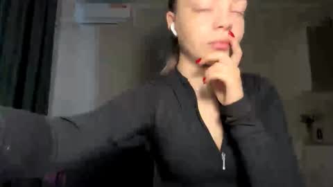 Steff online show from October 28, 7:20 am