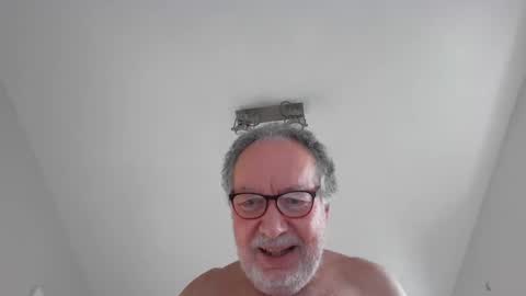 Snapshot of jimmybenido chatting on September 13, 4:42 pm Jim Redgewell online show from September 13, 4:42 pm