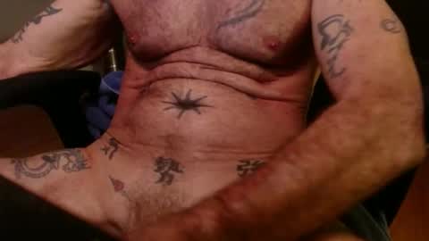 Snapshot of jimshard7x6 chatting on December 12, 11:25 pm cock model bathing suit model online show from December 12, 11:25 pm