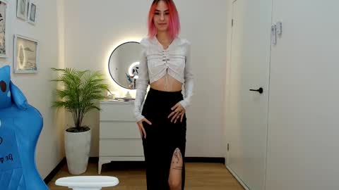 Snapshot of jinx_boom chatting on February 14, 11:42 am jinx_boom online show from February 14, 11:42 am