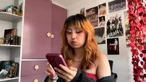 Minaa  online show from March 12, 6:55 pm