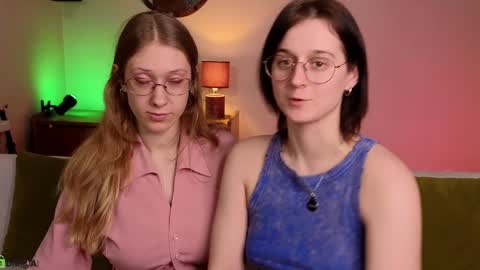 Snapshot of jitoon_exe chatting on January 26, 4:09 pm Hey Guys We are Julia ginger Tina brunette online show from January 26, 4:09 pm