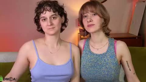 Snapshot of jitoon_exe chatting on September 14, 5:14 pm Hey Guys We are Julia ginger Tina brunette online show from September 14, 5:14 pm