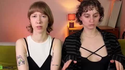 Snapshot of jitoon_exe chatting on September 20, 7:06 pm Hey Guys We are Julia ginger Tina brunette online show from September 20, 7:06 pm